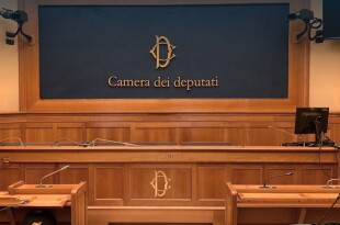 Camera-Sala-Stampa